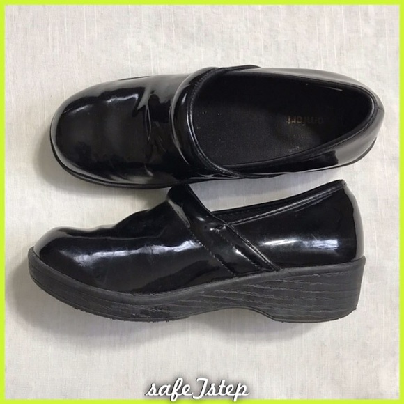 non slip shoes clogs